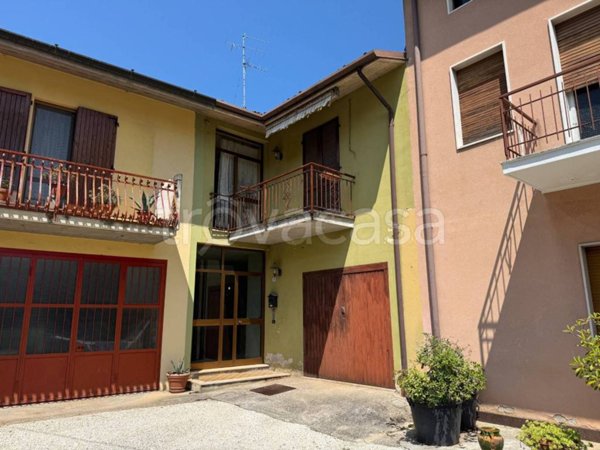 casa indipendente in vendita a Nuvolento