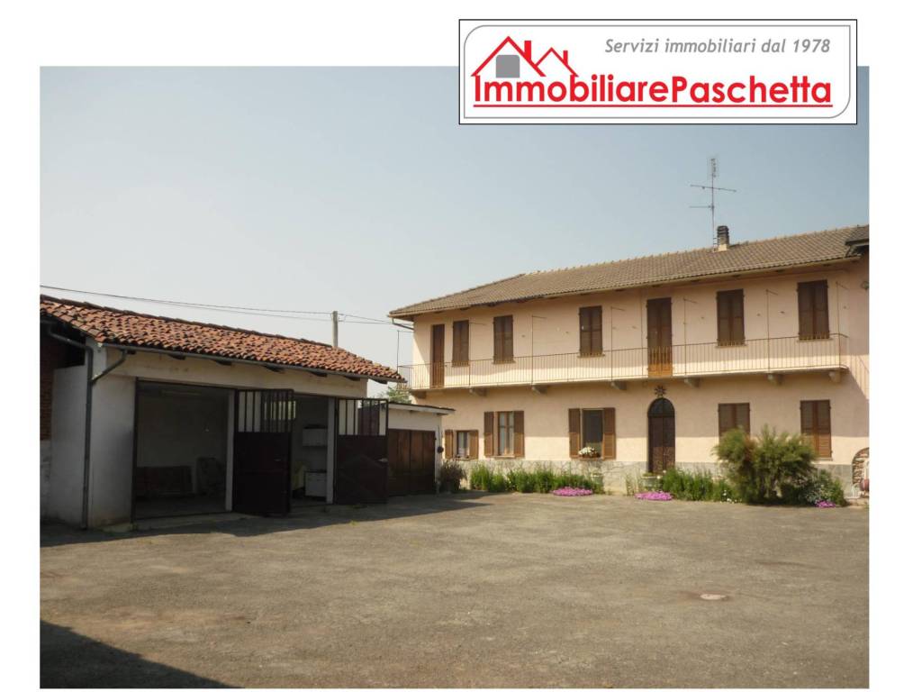 casa indipendente in vendita a Cavour