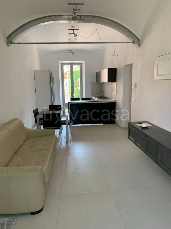 appartamento in vendita a Cavour
