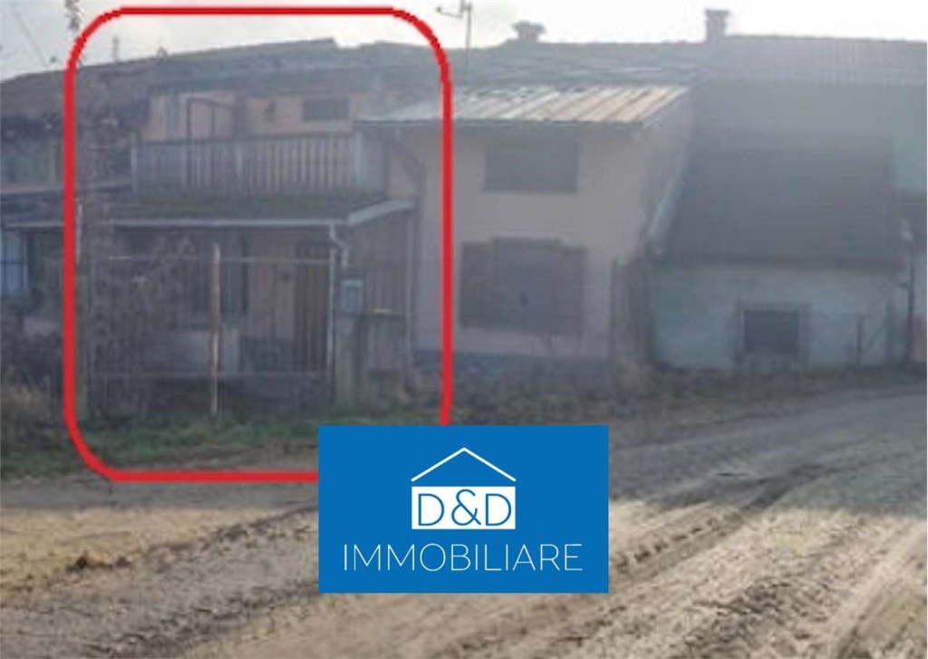 casa semindipendente in vendita a Cavour