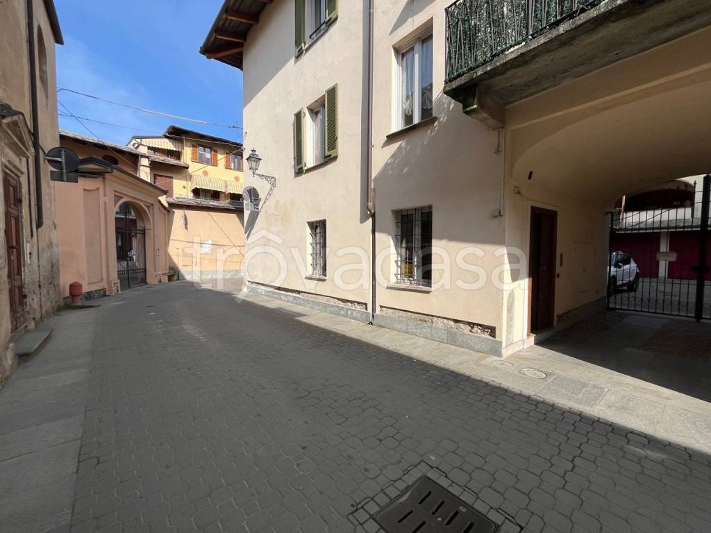 appartamento in vendita a Cavour