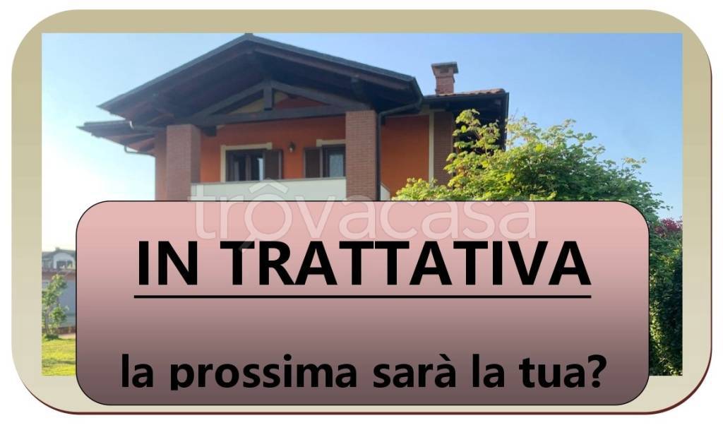 casa indipendente in vendita a Cavour