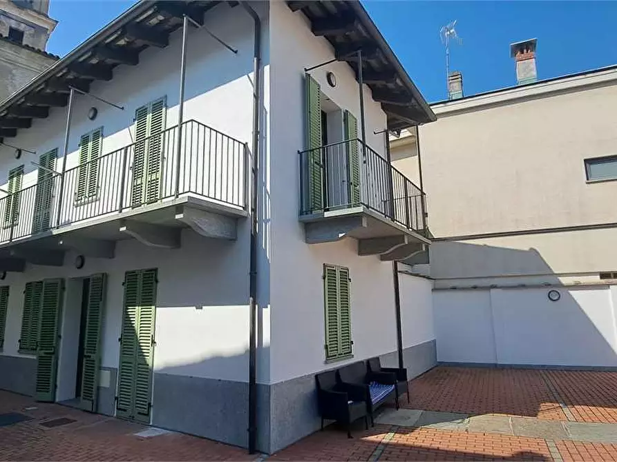 casa semindipendente in vendita a Cavour