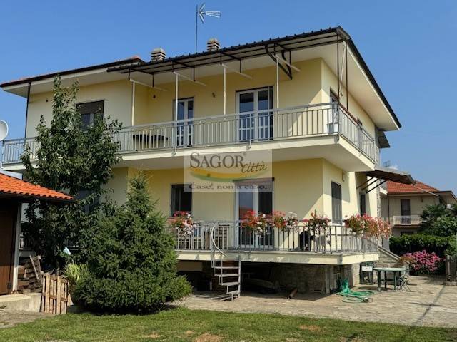 appartamento in vendita a Cavour