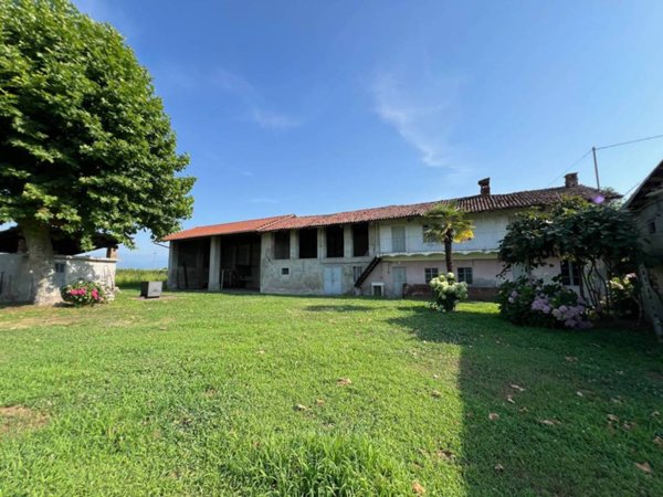 intera palazzina in vendita a Cavour