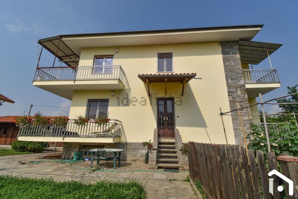 appartamento in vendita a Cavour