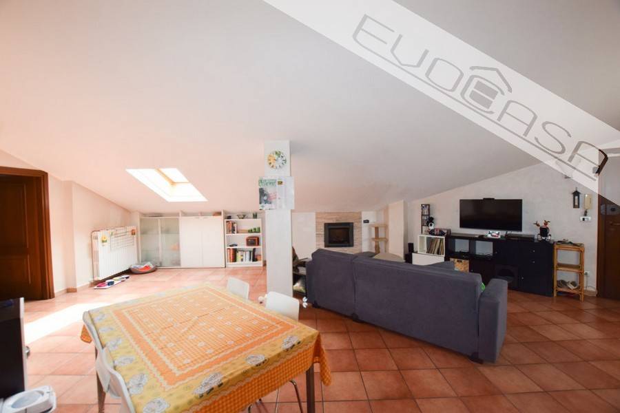 appartamento in vendita a Cavour