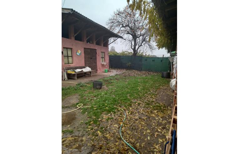 casa indipendente in vendita a Cavour