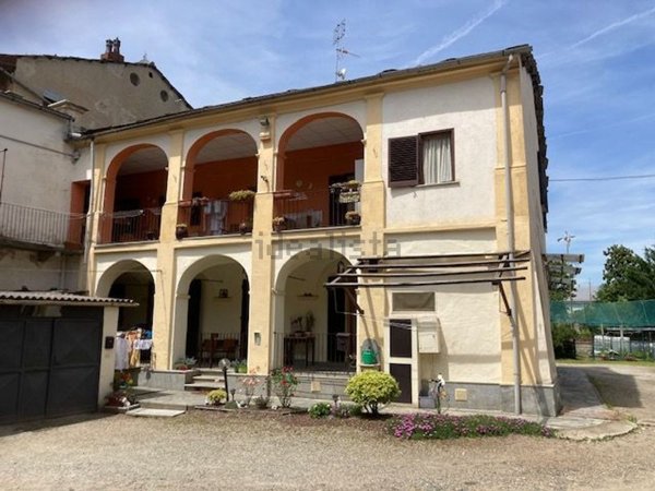 appartamento in vendita a Cavour