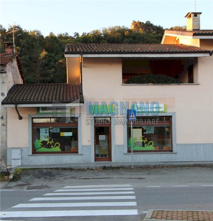 ufficio in vendita a Cavour