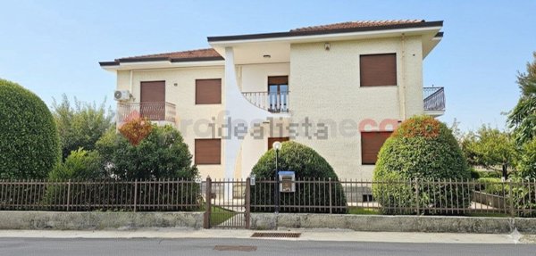 appartamento in vendita a Cavour