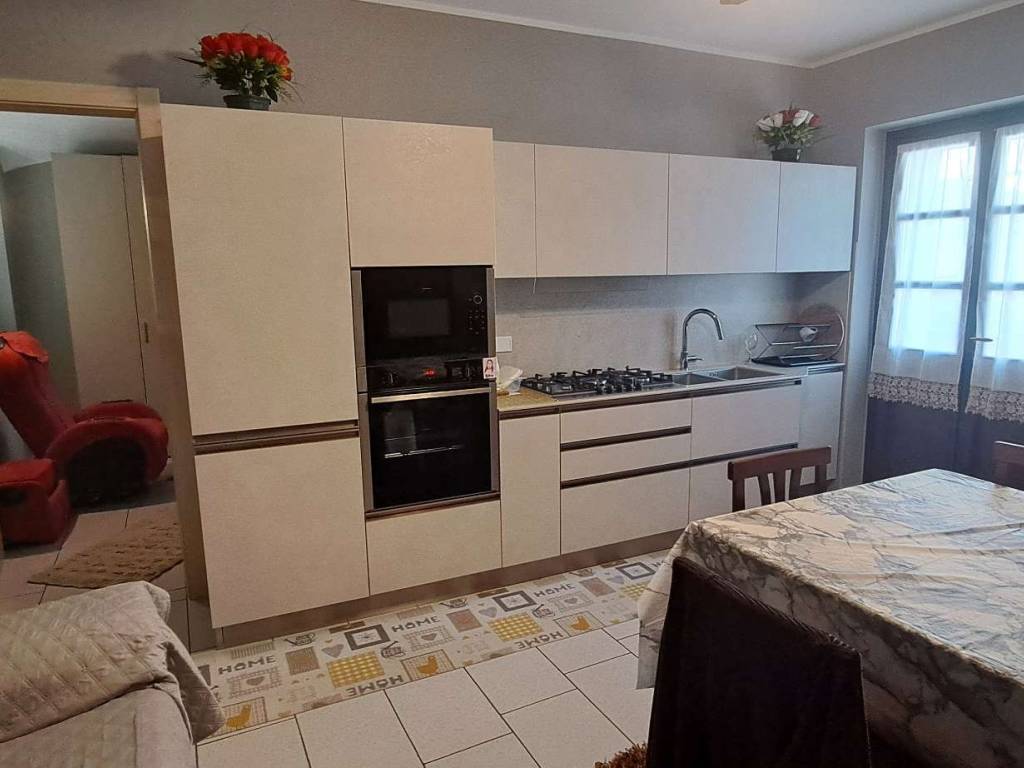 appartamento in vendita a Cavour