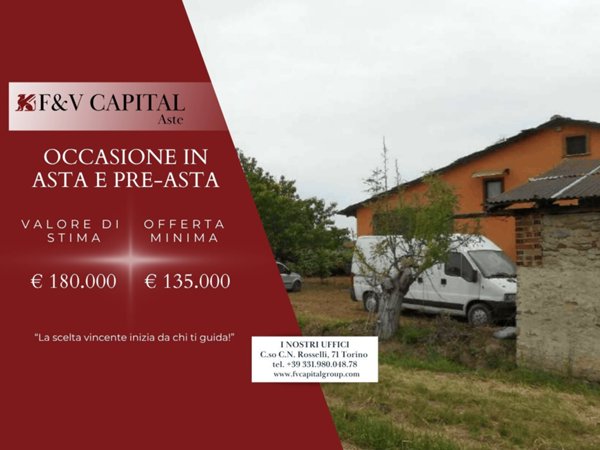 casa indipendente in vendita a Cavour