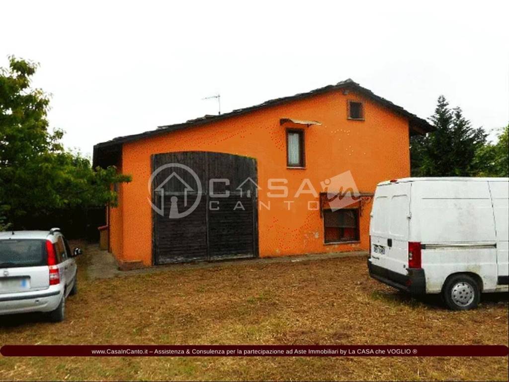 casa indipendente in vendita a Cavour