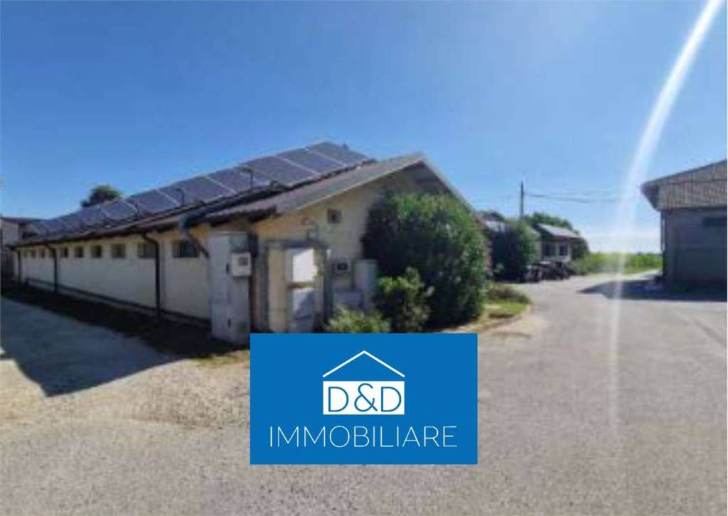 locale commerciale in vendita a Cavour