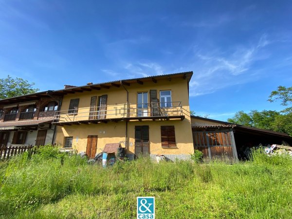 casa indipendente in vendita a Cavour