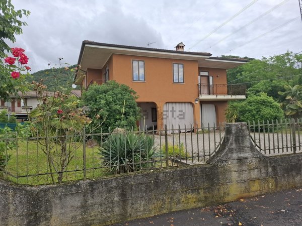 casa indipendente in vendita a Nuvolera