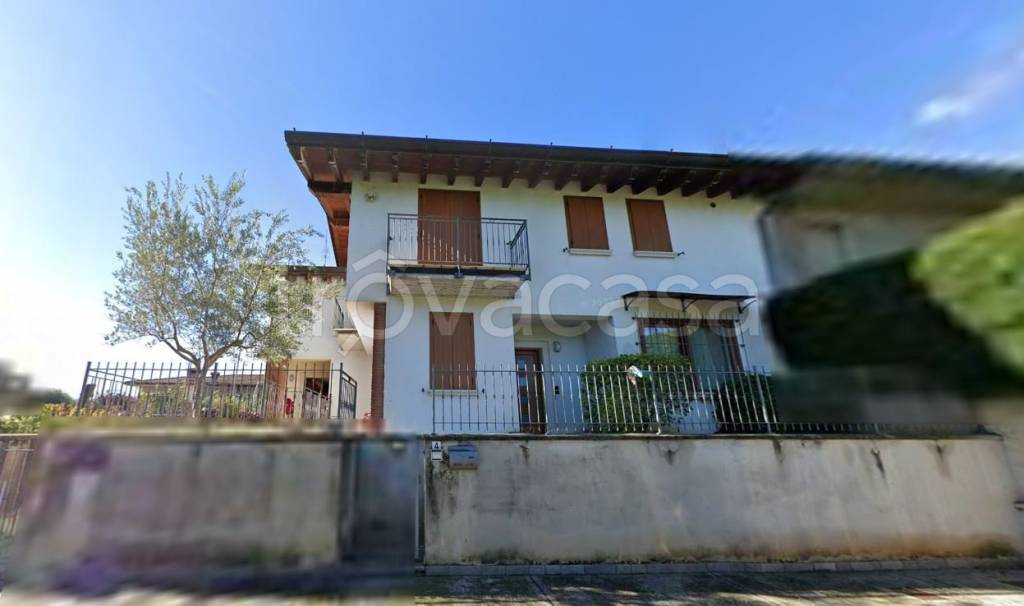 casa indipendente in vendita a Nuvolera