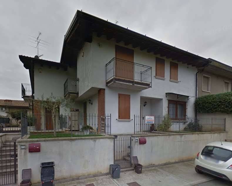 casa indipendente in vendita a Nuvolera