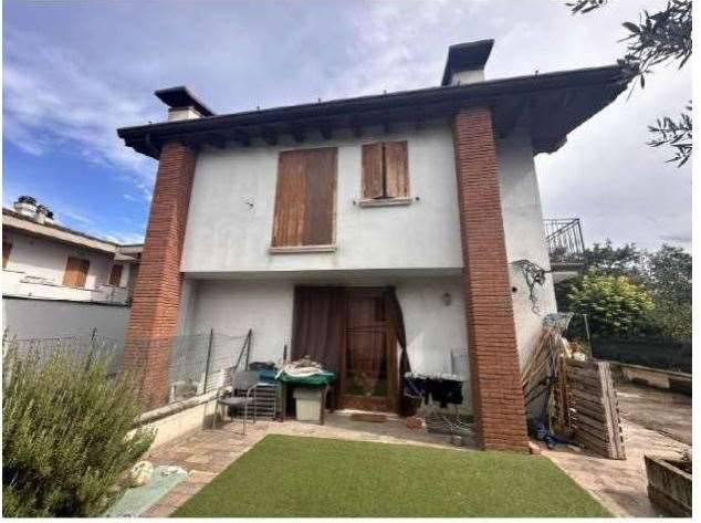 casa indipendente in vendita a Nuvolera