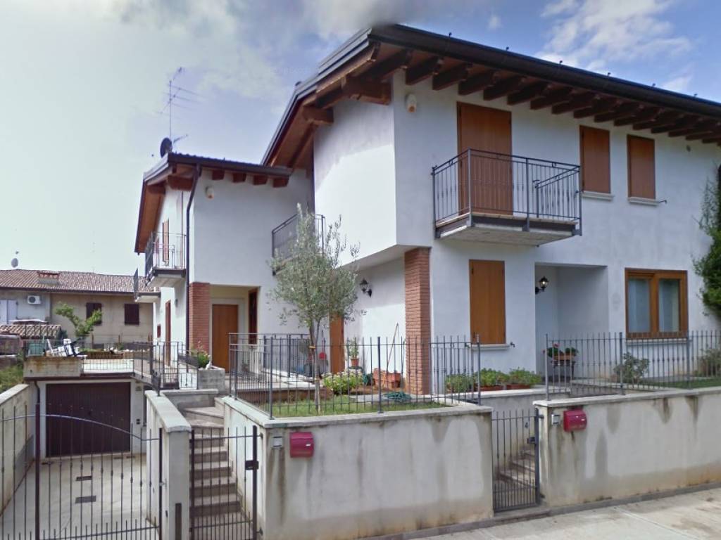 casa indipendente in vendita a Nuvolera