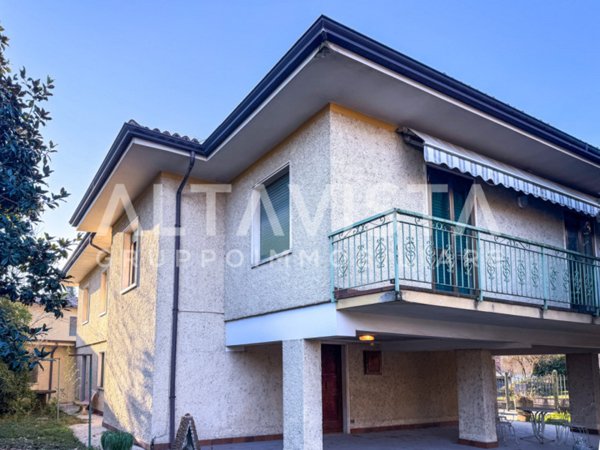 casa indipendente in vendita a Nuvolera