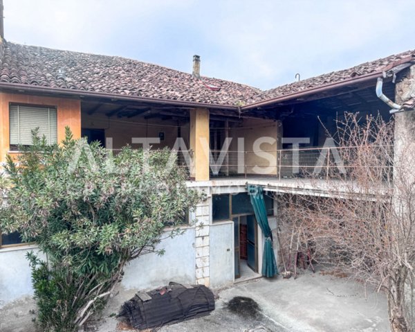 casale in vendita a Nuvolera