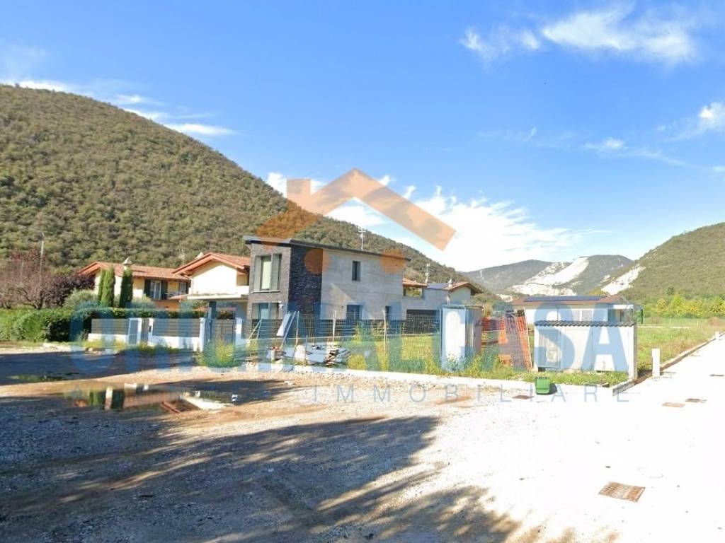 terreno edificabile in vendita a Nuvolera