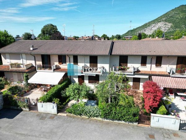 casa indipendente in vendita a Nuvolera