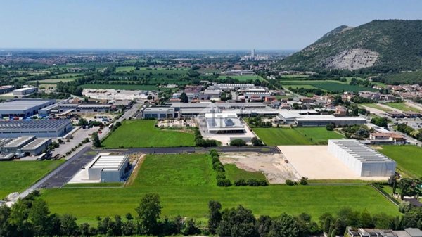terreno edificabile in vendita a Nuvolera