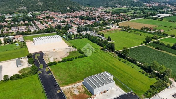 terreno edificabile in vendita a Nuvolera