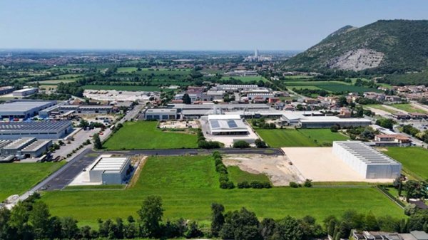 terreno industriale in vendita a Nuvolera