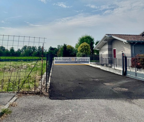 casa indipendente in vendita a Nuvolera
