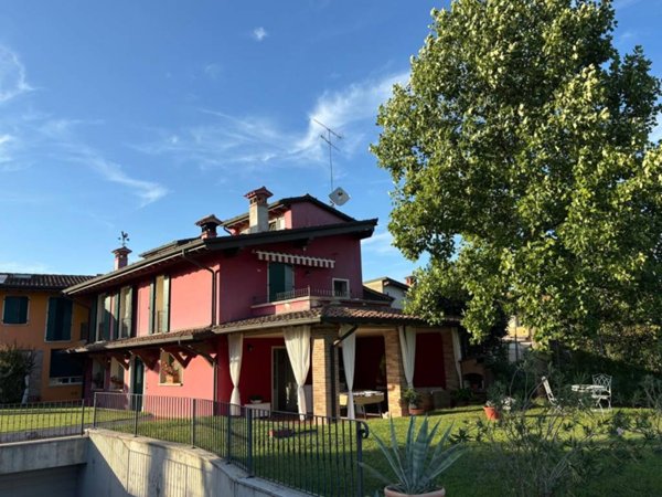 casa indipendente in vendita a Nuvolera