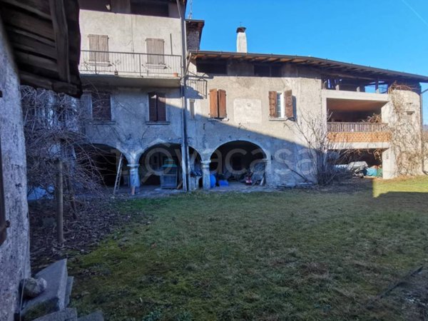 casa indipendente in vendita ad Odolo