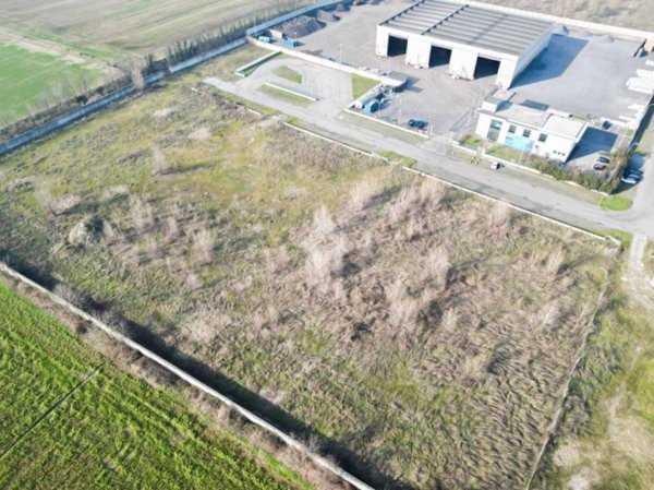 terreno agricolo in vendita ad Offlaga