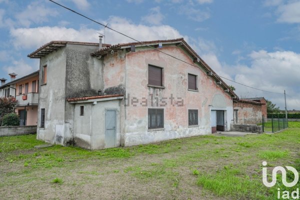 quadrivano in vendita ad Offlaga