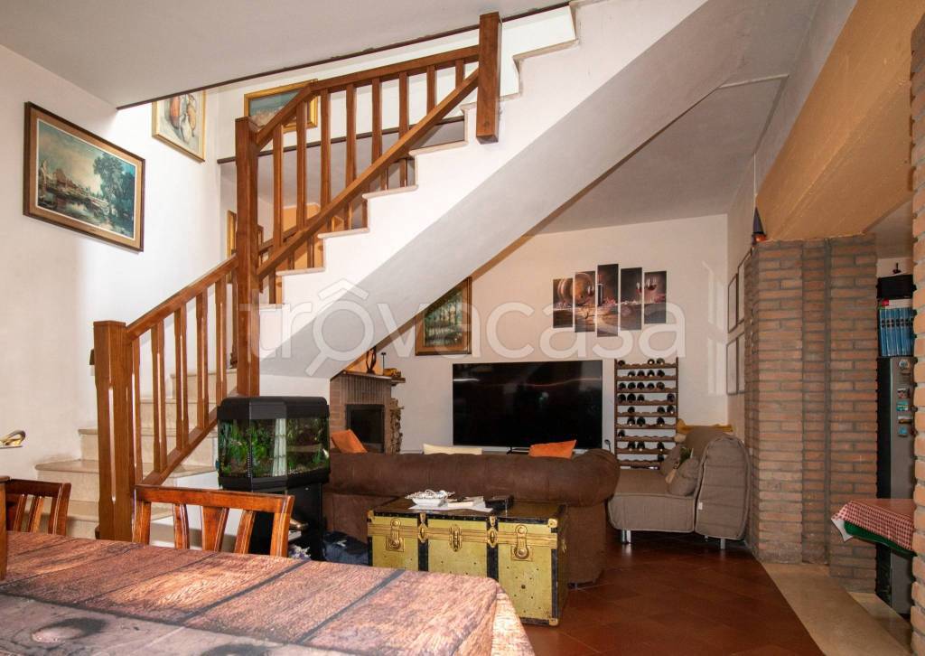 casa indipendente in vendita ad Offlaga