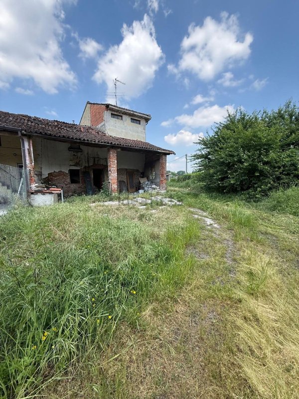 casale in vendita ad Offlaga