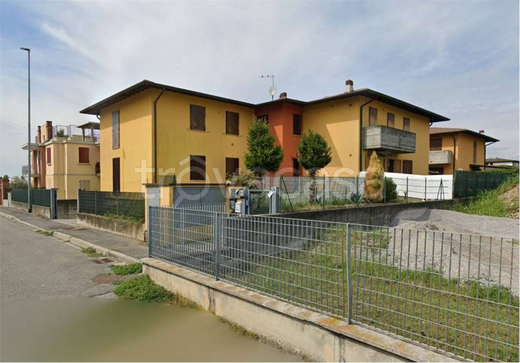 appartamento in vendita ad Offlaga