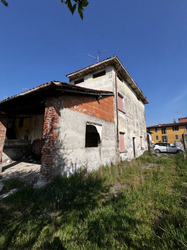 casa indipendente in vendita ad Offlaga