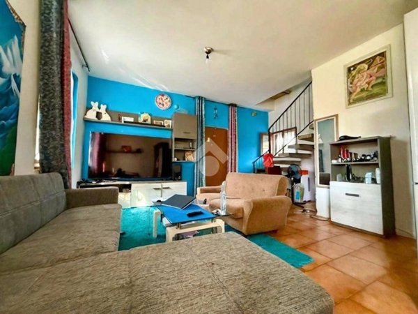 casa indipendente in vendita ad Offlaga in zona Cignano