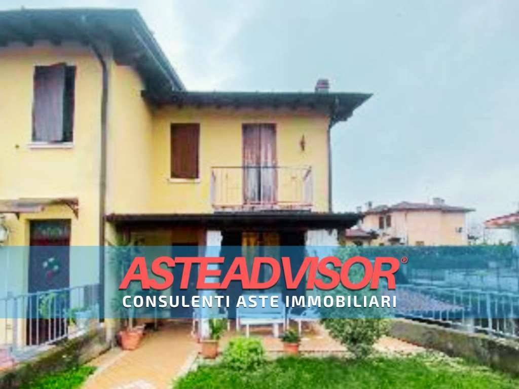 casa indipendente in vendita ad Offlaga