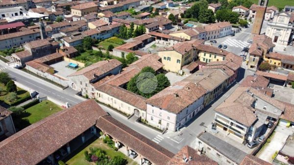 casa indipendente in vendita ad Offlaga in zona Cignano