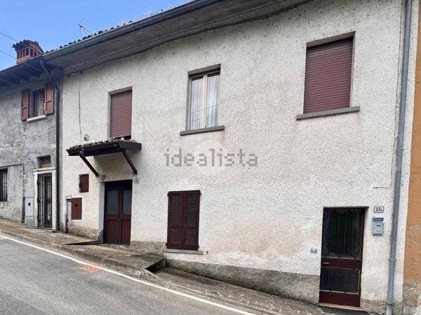 casa indipendente in vendita ad Ome