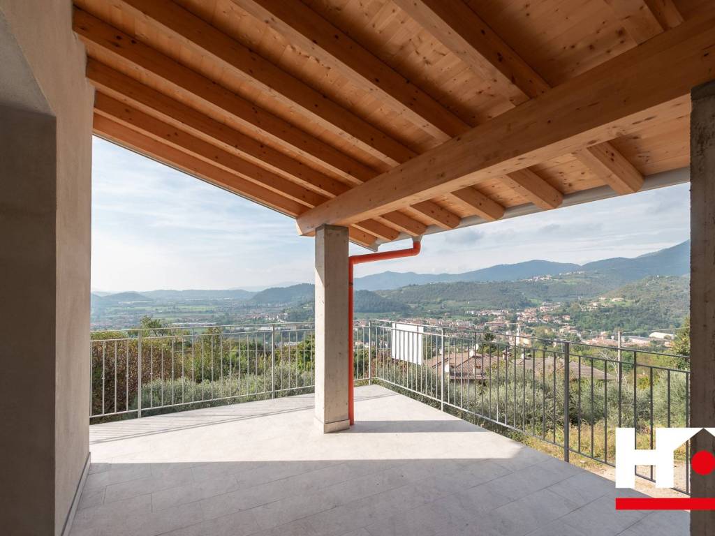 casa indipendente in vendita ad Ome