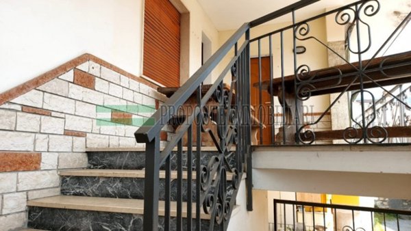 appartamento in vendita ad Ome