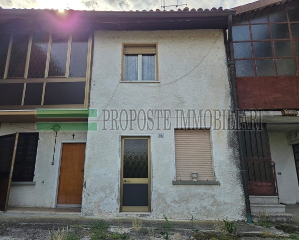 casa indipendente in vendita ad Ome
