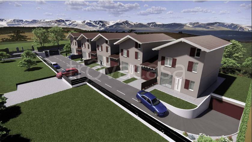 casa indipendente in vendita ad Ome