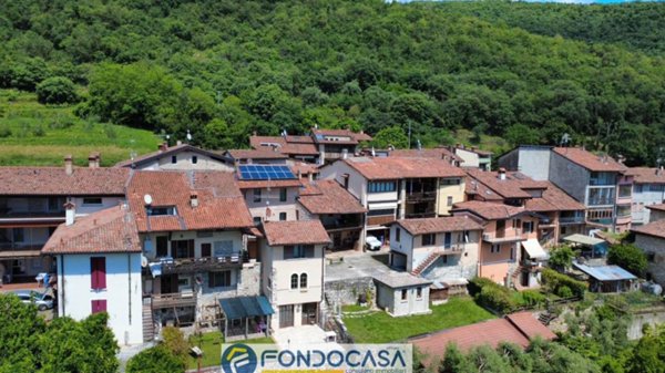 appartamento in vendita ad Ome